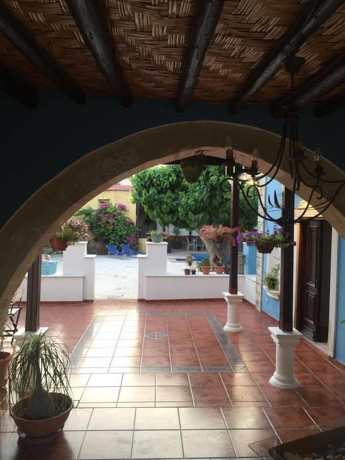 Villa Thermopilon Larnaca Eksteriør billede