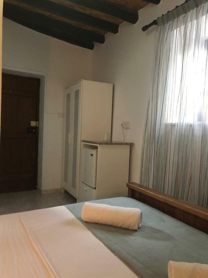 Villa Thermopilon Larnaca Eksteriør billede