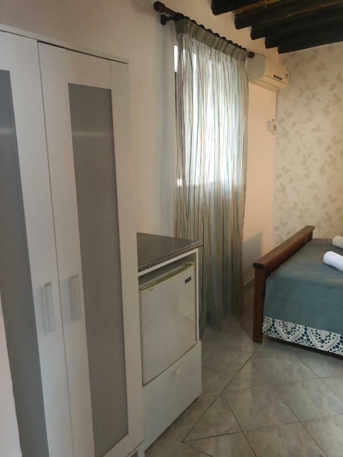 Villa Thermopilon Larnaca Eksteriør billede